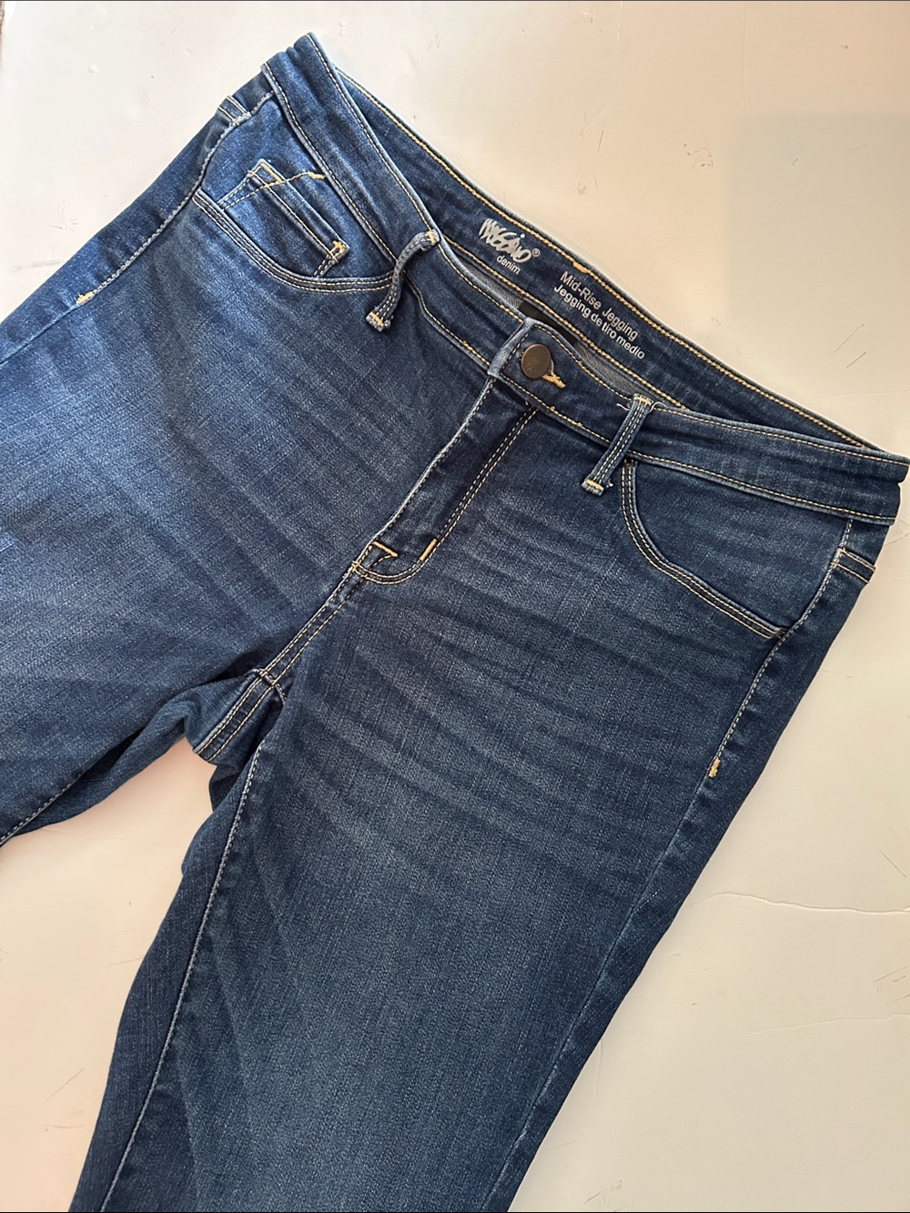 Massimo denim mid rise jeggings size 10 / 30s power stretch